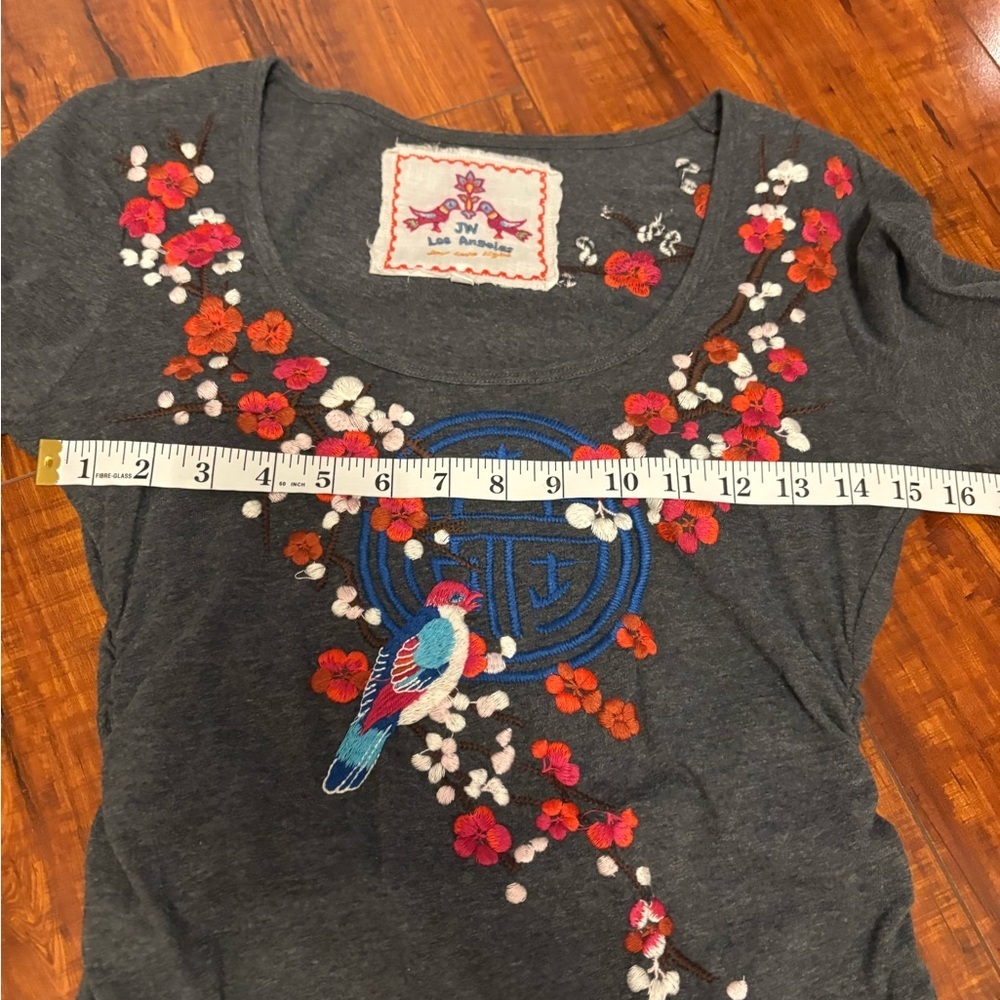 Johnny Was Floral y2k Embroidered Top Fitted Ruched AsianInspired Bird small NWT - Picture 11 of 16